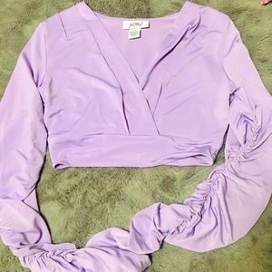 Never been worn, good condition